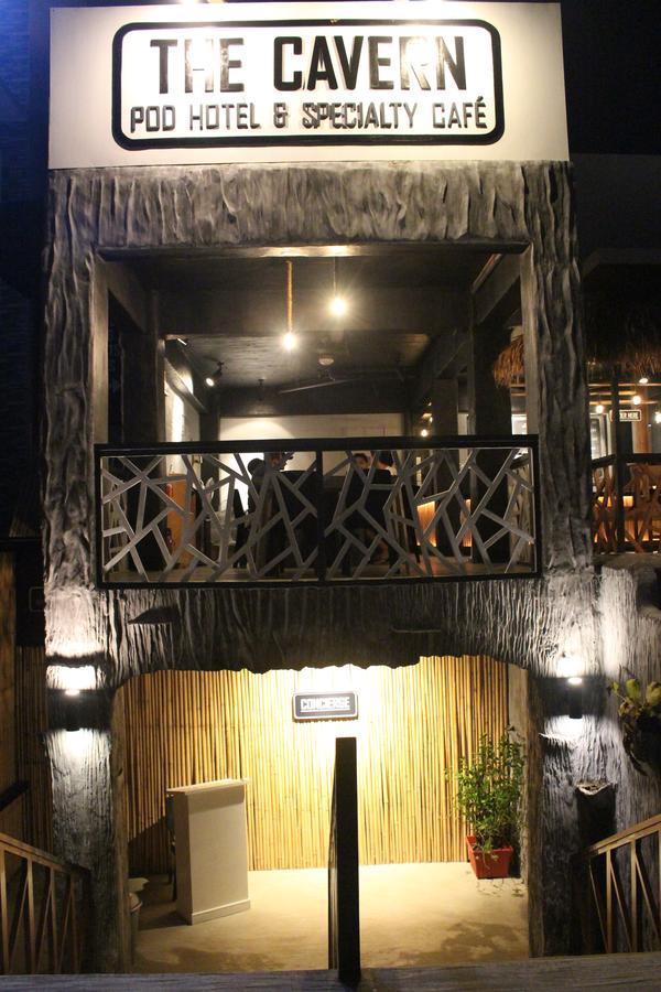 The Cavern Pod Hotel & Specialty Cafe Эль-Нидо Экстерьер фото