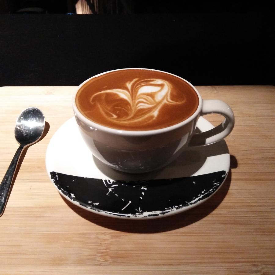 The Cavern Pod Hotel & Specialty Cafe Эль-Нидо Экстерьер фото